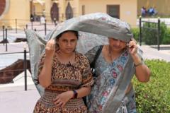 In pictures: North India boils as temperatures near 50C